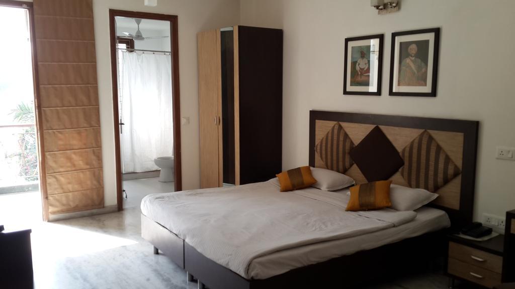 East End Retreat Bed & Breakfast Ню Делхи Екстериор снимка