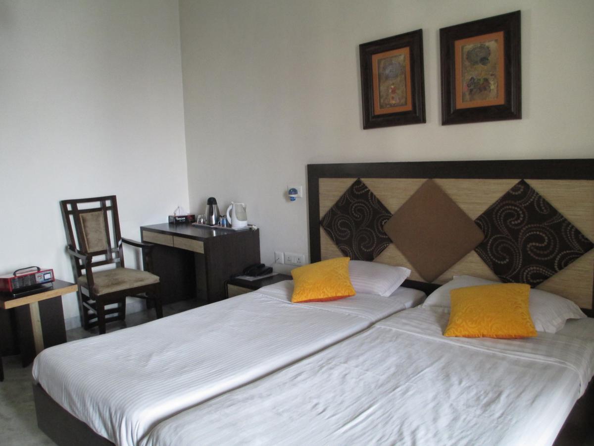 East End Retreat Bed & Breakfast Ню Делхи Екстериор снимка